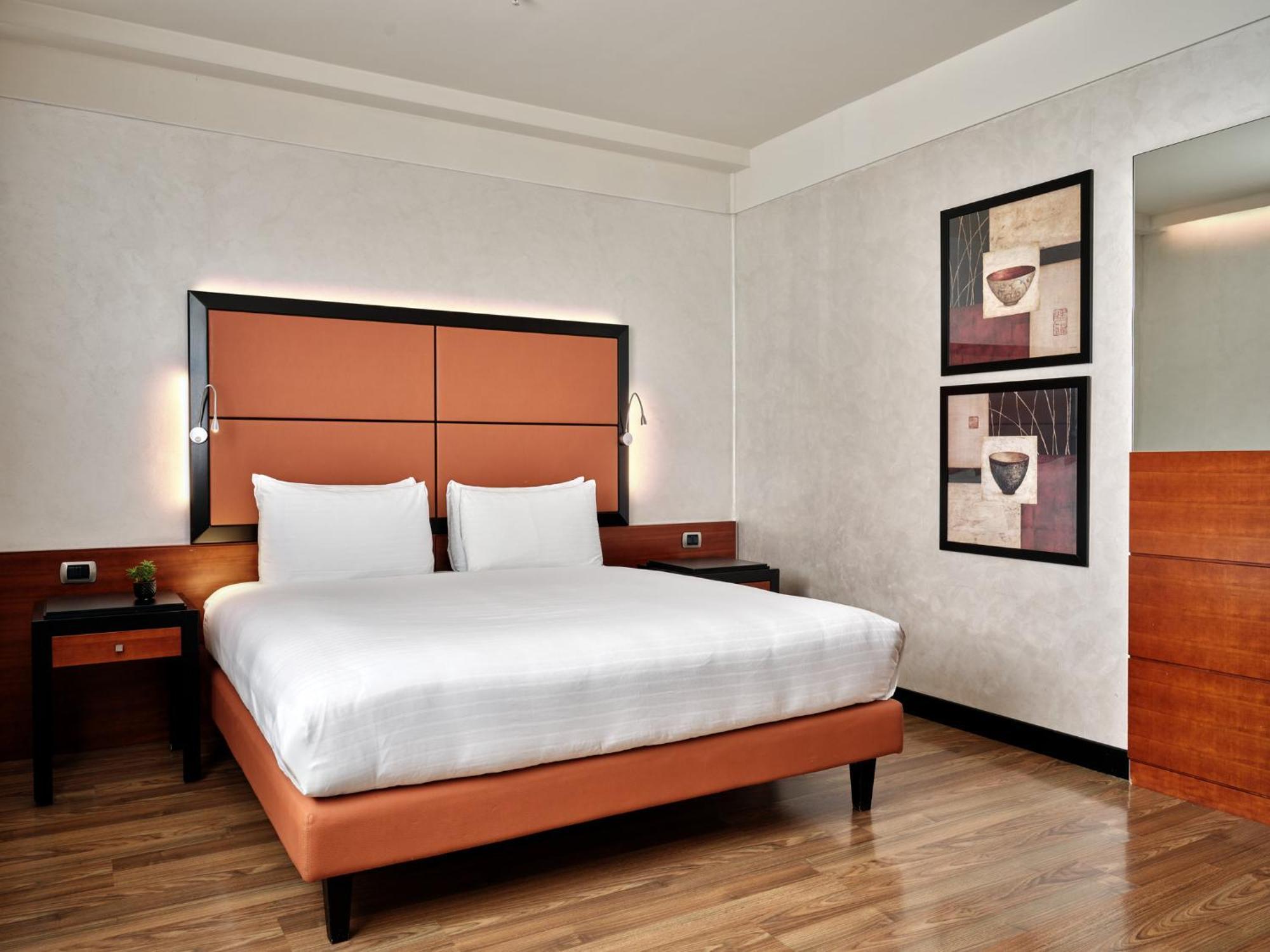 Hotel Crowne Plaza Milan - Malpensa Airport By Ihg Case Nuove  Zewnętrze zdjęcie